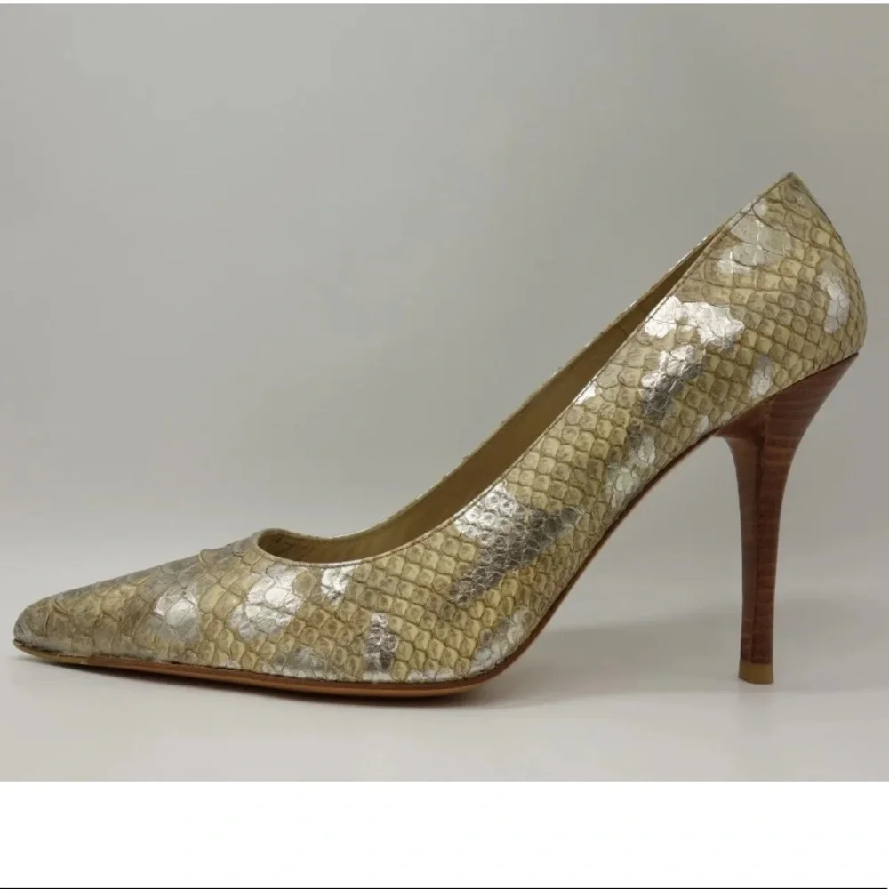 Stuart Weitzman Metallic Gold Snakeskin Heels Pumps stiletto shoes almost new 10